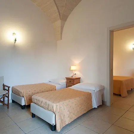 Masseria Limbitello 农家乐 *