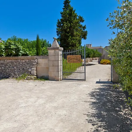 Masseria Limbitello *